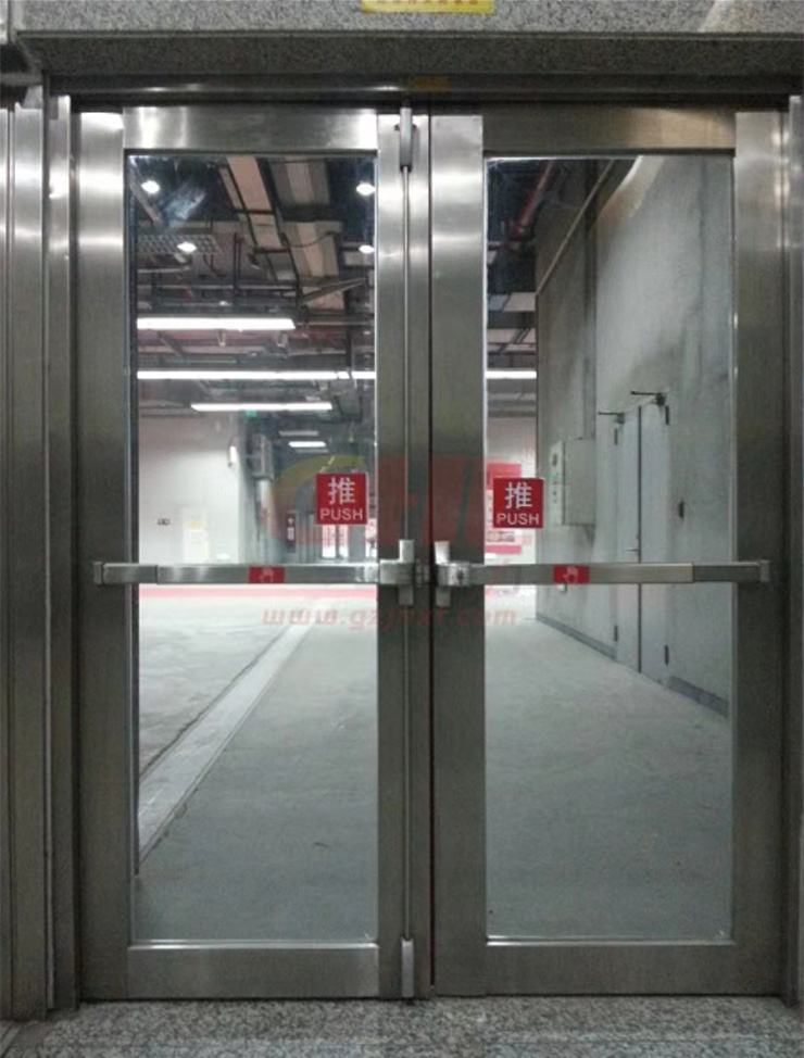 �������L(f��ng)���T